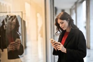 Tecnologia e Mulheres: Conectividade, Autonomia e Novas Possibilidades